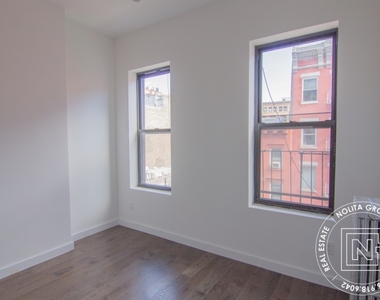 139 Mulberry St - Photo Thumbnail 1