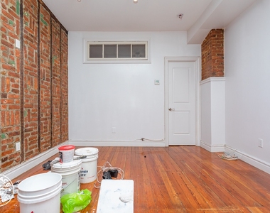 204 Kent St - Photo Thumbnail 4