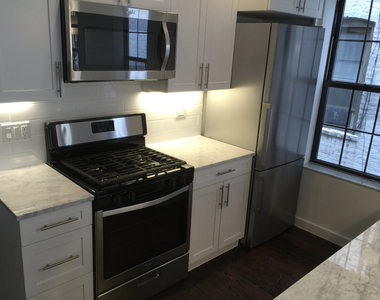 4BR on E 31st Street - Photo Thumbnail 10