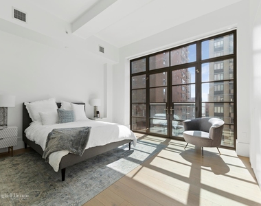 404 Park Avenue South - Photo Thumbnail 4