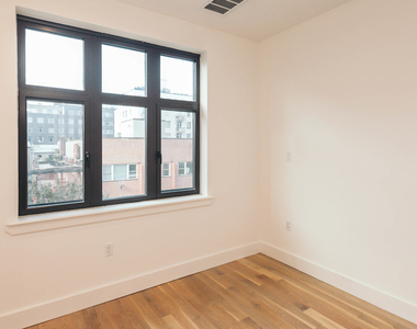 818 Lexington Ave - Photo Thumbnail 11