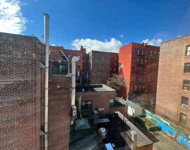 554 west 173 street , Manhattan. - Photo Thumbnail 2