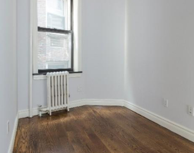 326 East 35th St - Photo Thumbnail 2