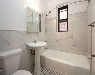 49-15 Skillman Avenue, Apt 3h - Photo Thumbnail 2