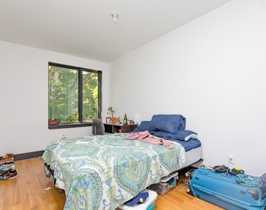 562 Park pl - Photo Thumbnail 5