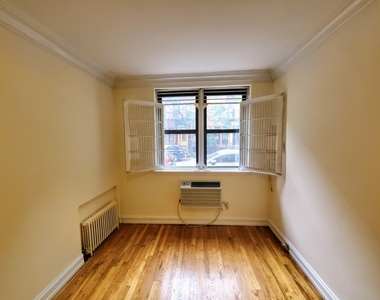 426 East 81st Street - Photo Thumbnail 1