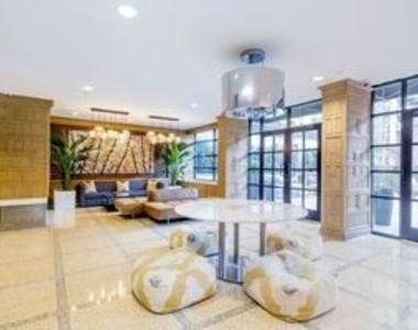 305 East 86th St - Photo Thumbnail 0