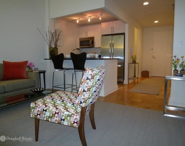 1510 Lexington Avenue - Photo Thumbnail 9