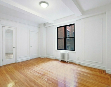 208 West 23rd Street - Photo Thumbnail 0