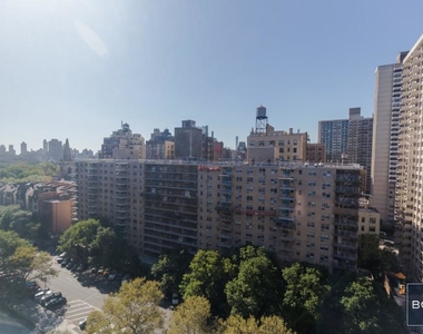 382 Central Park West - Photo Thumbnail 7