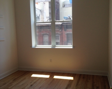 12th Street & 2nd Avenue  - Photo Thumbnail 7