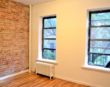 226 East 81st Street - Photo Thumbnail 5