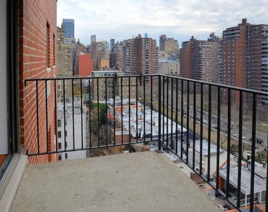 370 west 30th street - Photo Thumbnail 0