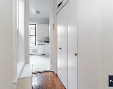 218 East 85 - Photo Thumbnail 3