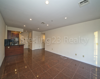 21-31 31st Avenue, Astoria, Ny, 11106 - Photo Thumbnail 8