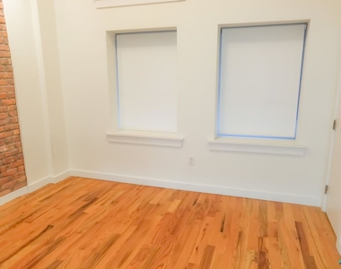 1211 Dean Street 3F - Photo Thumbnail 6