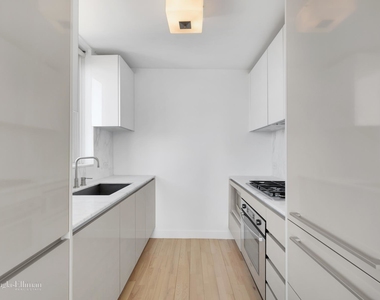 322 West 57th St - Photo Thumbnail 8