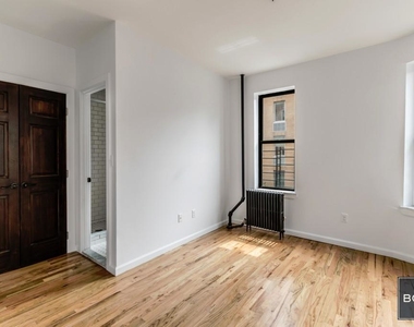 116 Mott Street - Photo Thumbnail 3