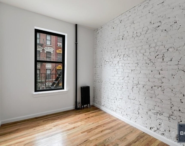 116 Mott Street - Photo Thumbnail 2