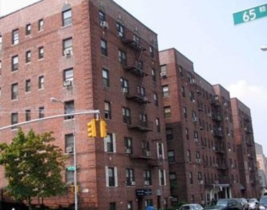 97-50 Queens Boulevard - Photo Thumbnail 2