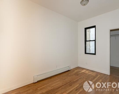 523 West 49th Street - Photo Thumbnail 4