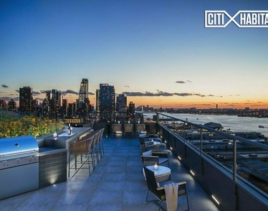 606 West 57th Street Apt 1538 - Photo Thumbnail 10