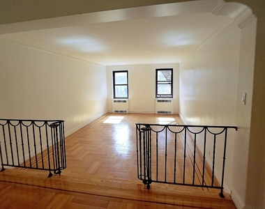 888 Grand Concourse - Photo Thumbnail 3