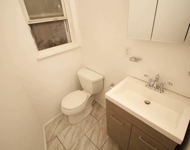 243 Greene ave - Photo Thumbnail 11