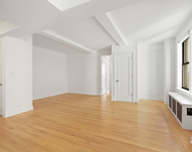 1BR on E 21st Street - Photo Thumbnail 2