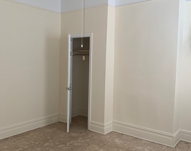 30-85 41st st, apt 1 - Photo Thumbnail 9