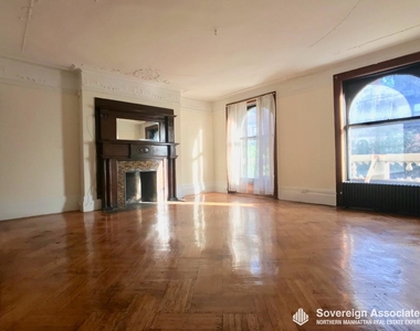 311 West 107th Street - Photo Thumbnail 2