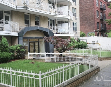 483 Ocean Parkway - Photo Thumbnail 10