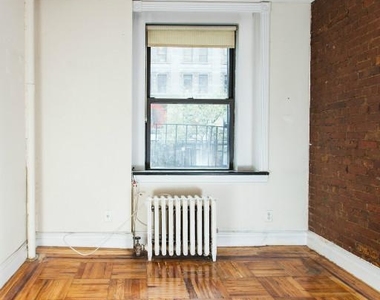 219 East 23rd  - Photo Thumbnail 3