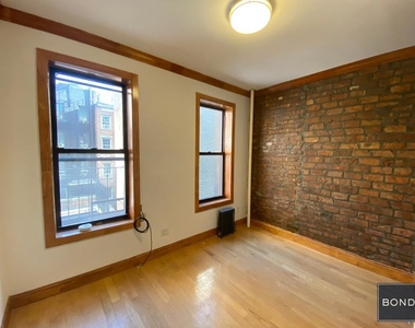 128 Macdougal Street - Photo Thumbnail 1