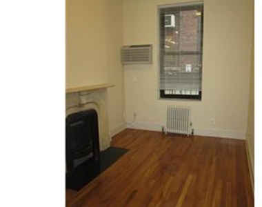 130 East 24th St - Photo Thumbnail 1