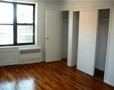 1BR on West 3rd Street - Photo Thumbnail 7
