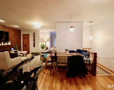 133 West 74th Street - Photo Thumbnail 1