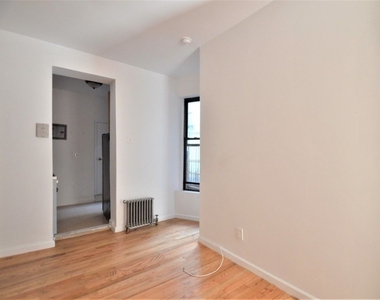 135 Amsterdam Avenue - Photo Thumbnail 8