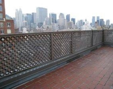 E 67th St. - Photo Thumbnail 0