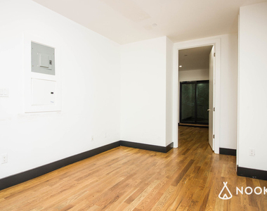 562 Park Pl  - Photo Thumbnail 8