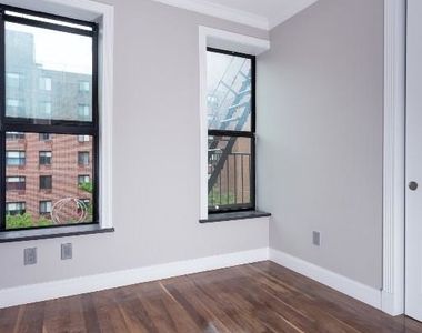 221 E 23rd - Photo Thumbnail 1