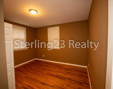 23-86 23rd Street - Photo Thumbnail 11