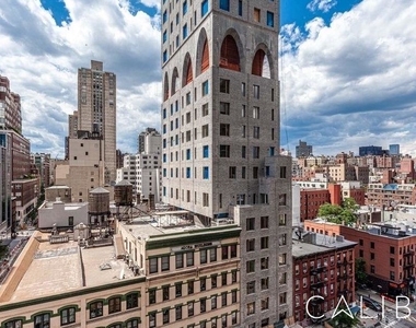 201 East 87th Street - Photo Thumbnail 9