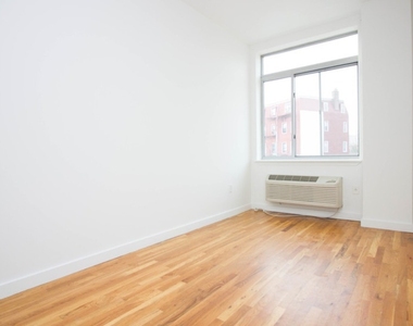 184 Noll St, Brooklyn - Photo Thumbnail 5