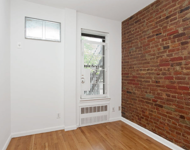 315 East 84th Street - Photo Thumbnail 1