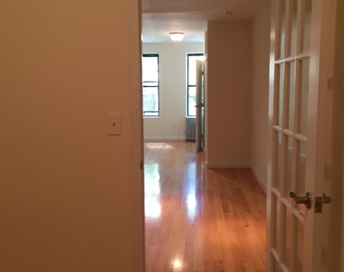 339 West 44 Street - Photo Thumbnail 5