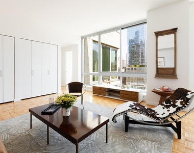1 Bed Home Office Flex 3 - West 37th Street - Photo Thumbnail 0