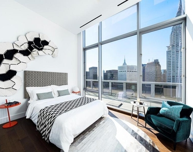 222 EAST 44TH STREET - Photo Thumbnail 2