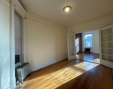 211 East 14th Street - Photo Thumbnail 5