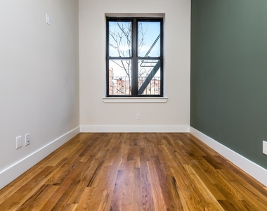 181 Palmetto St, Brooklyn - Photo Thumbnail 1